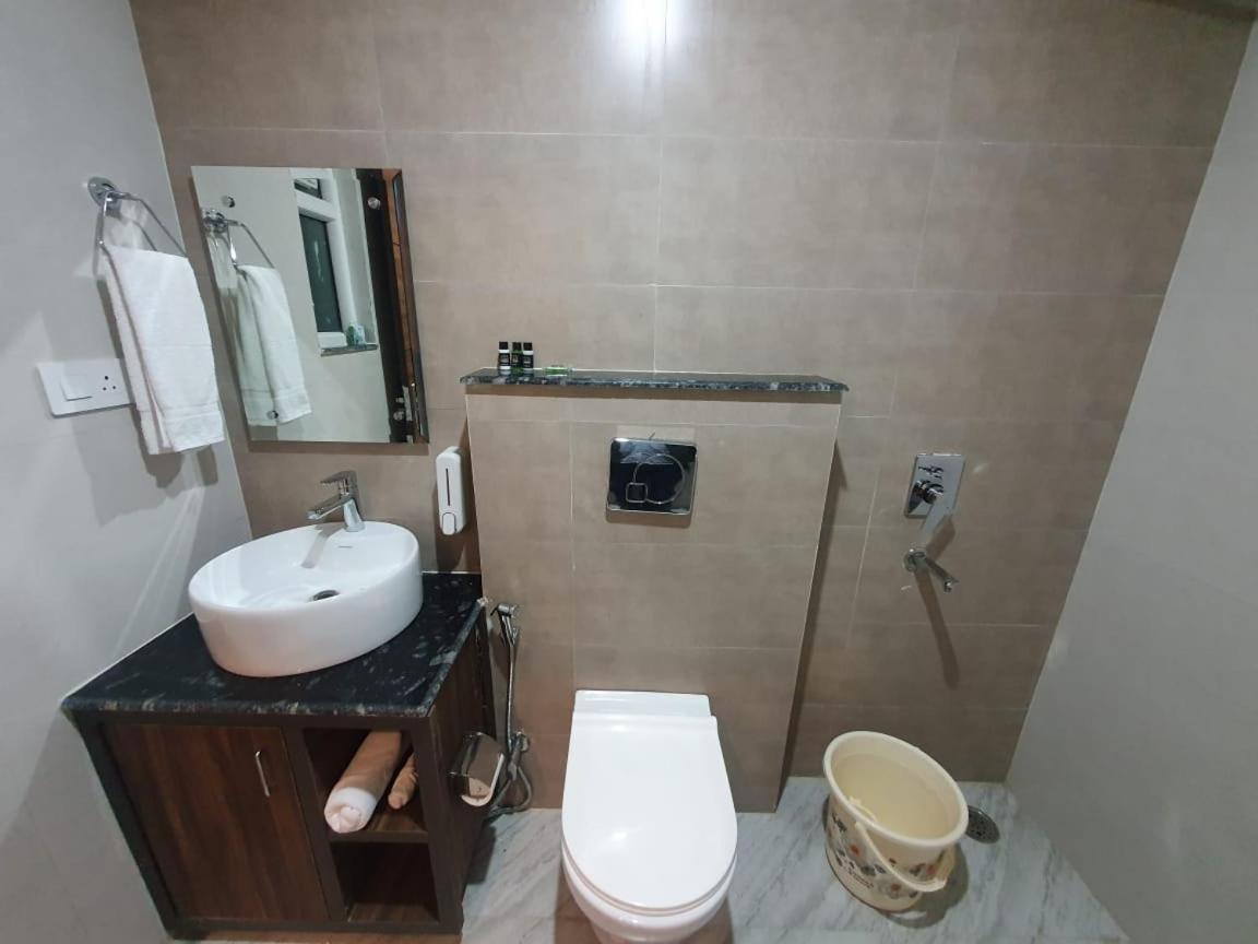 Kds Residency Hotel Greater Noida Ngoại thất bức ảnh