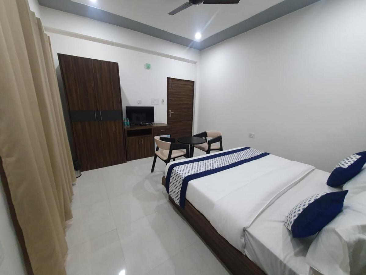Kds Residency Hotel Greater Noida Ngoại thất bức ảnh