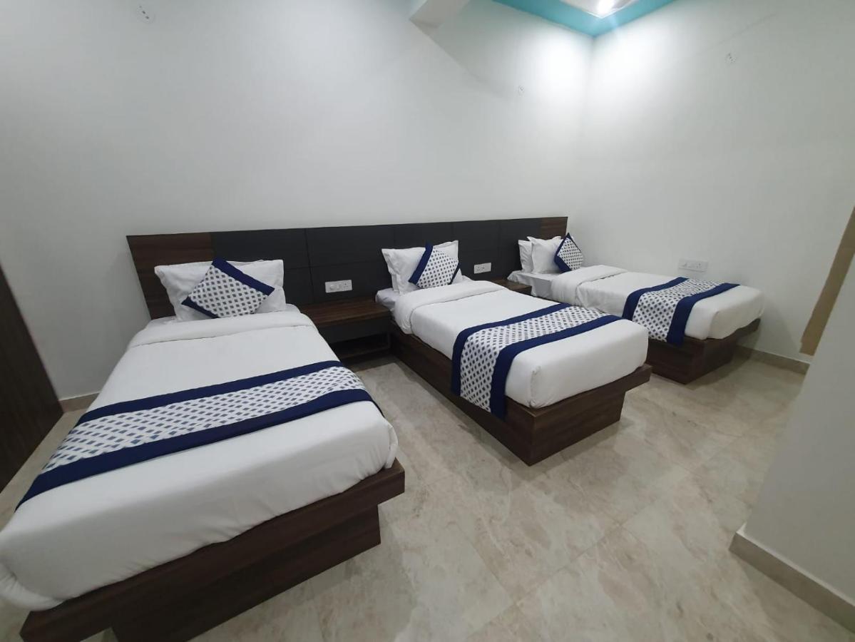 Kds Residency Hotel Greater Noida Ngoại thất bức ảnh