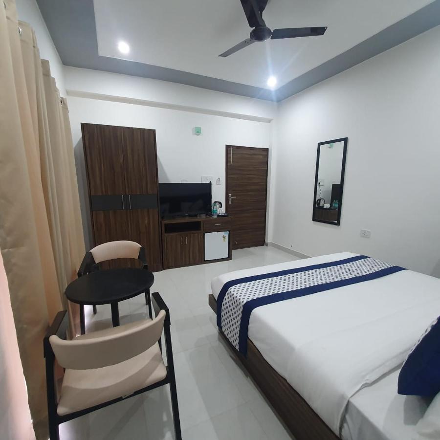 Kds Residency Hotel Greater Noida Ngoại thất bức ảnh