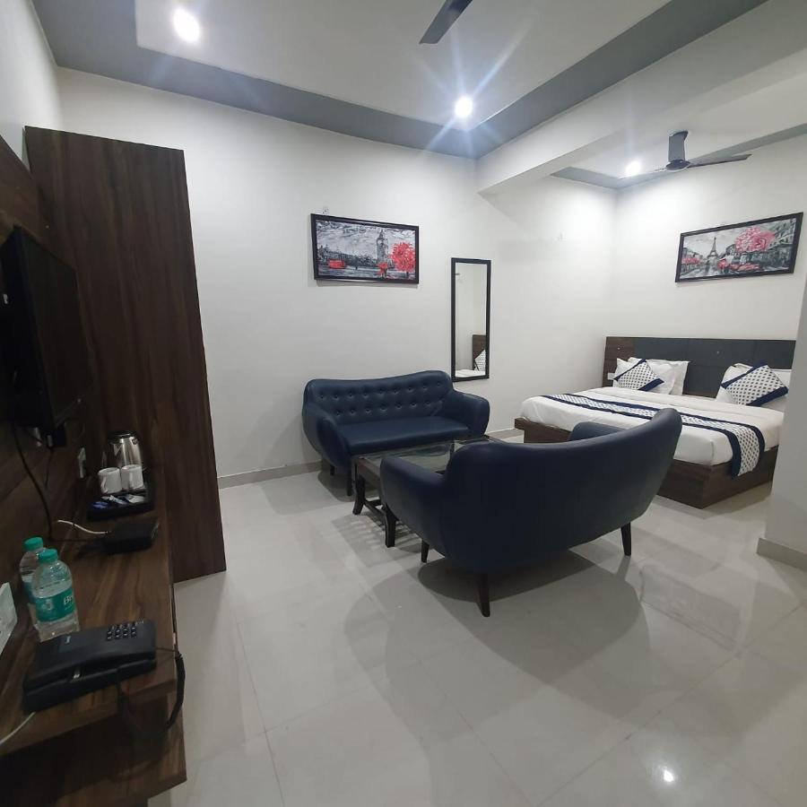 Kds Residency Hotel Greater Noida Ngoại thất bức ảnh