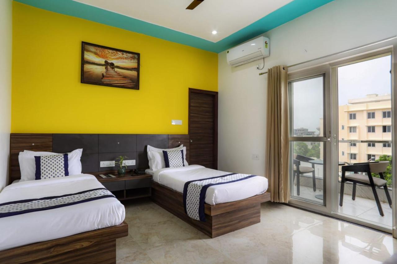 Kds Residency Hotel Greater Noida Ngoại thất bức ảnh